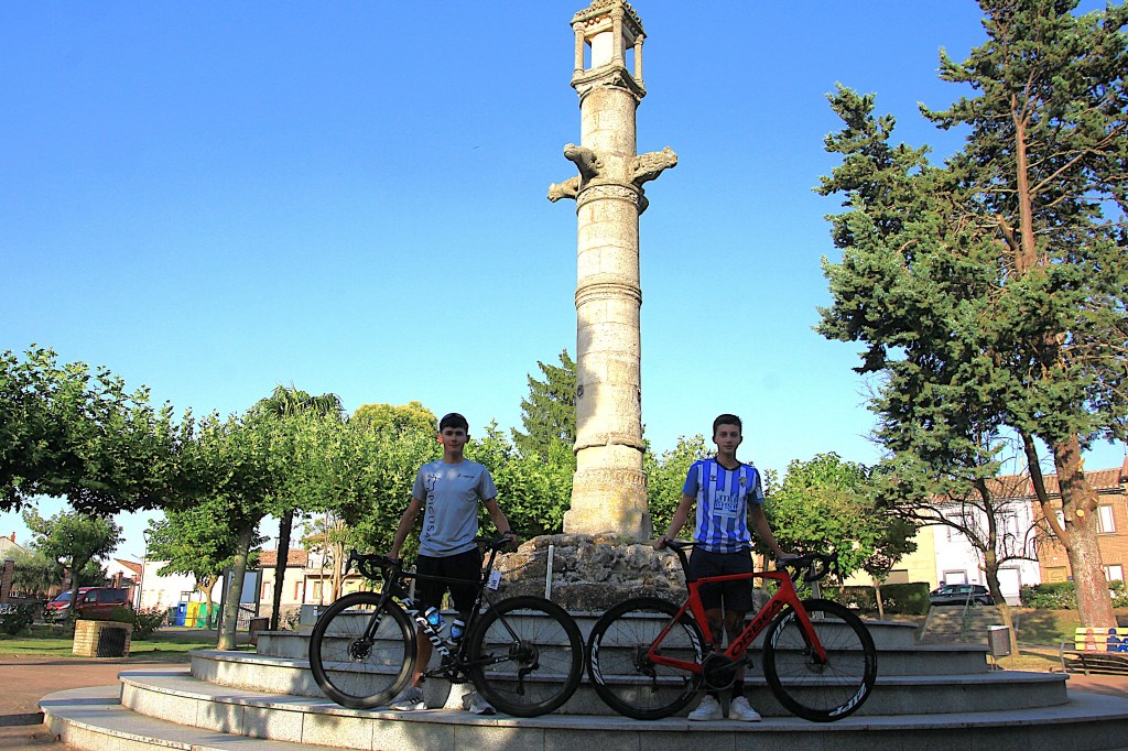 DOS PROMESAS DEL CICLISMO EN TIERRAS DE HORIZONTES&nbsp;INFINITOS